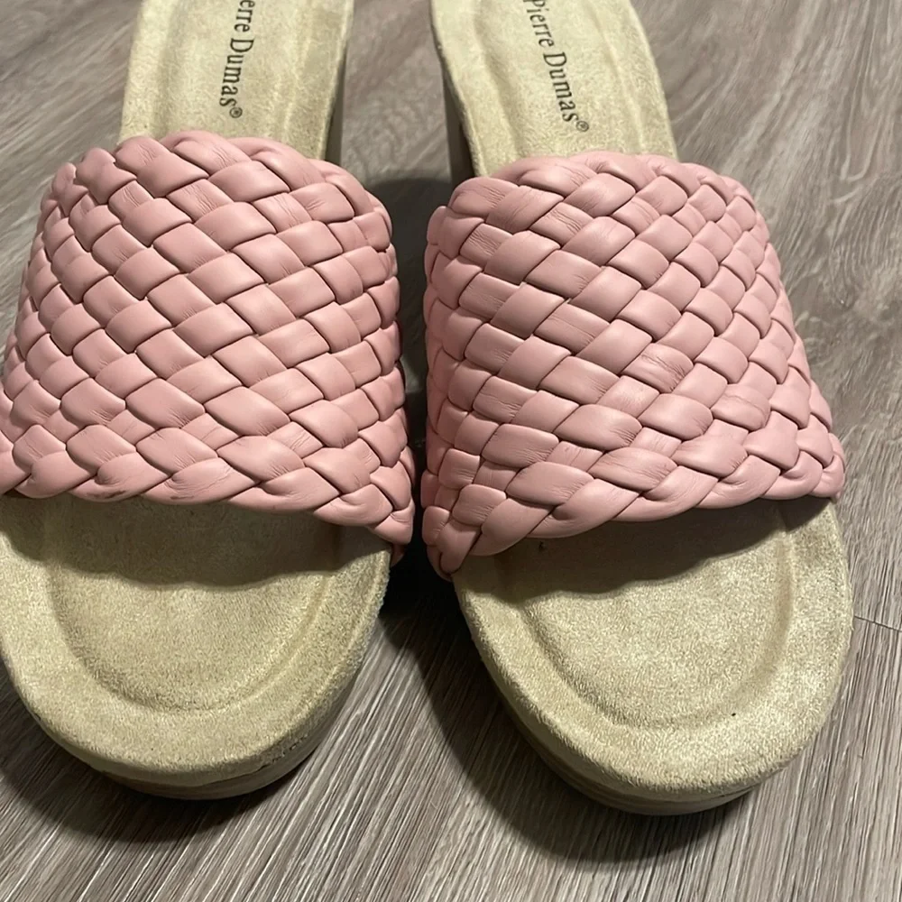 Pierre Dumas Women’s Morgen Sandal Heels Size 11 Pink Thick Heel Quilted Strap